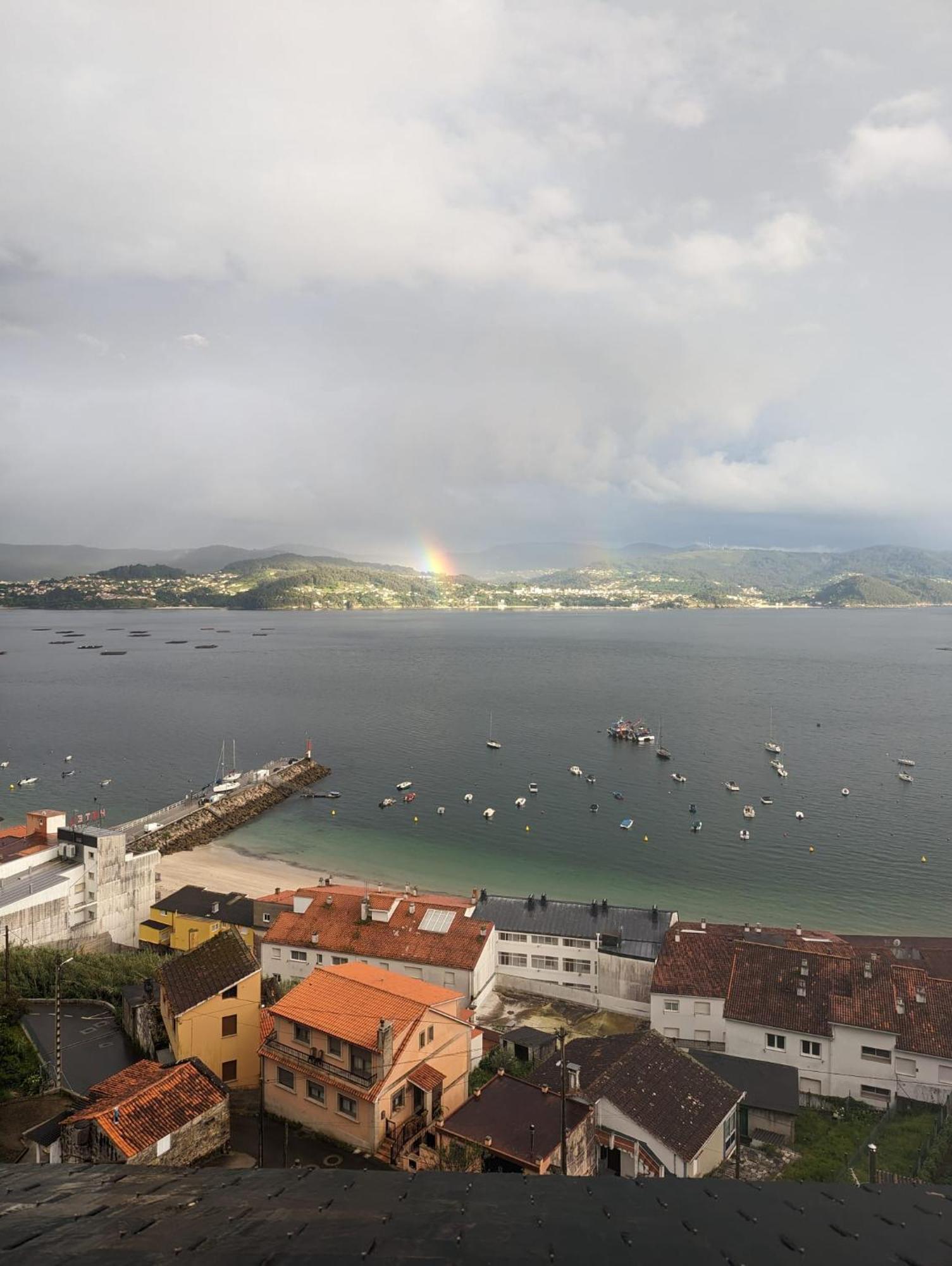 Atico Con Vistas En Raxo Apartment ภายนอก รูปภาพ
